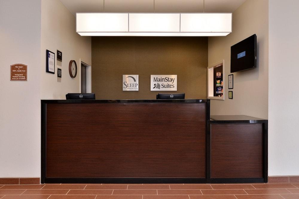 Mainstay Hotel 3*