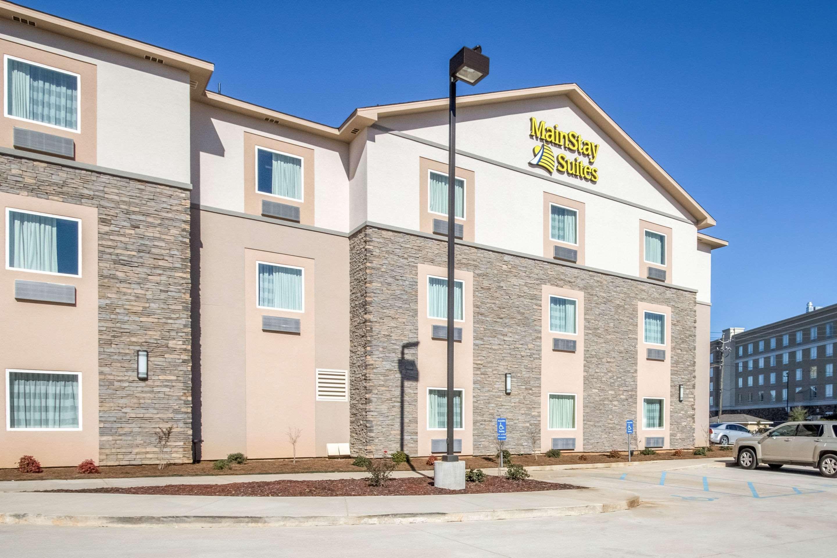 Mainstay Hotel 3*